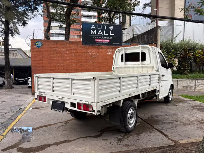 Pick up Changan MD201 año 2024 de agencia 16,500 Kms
