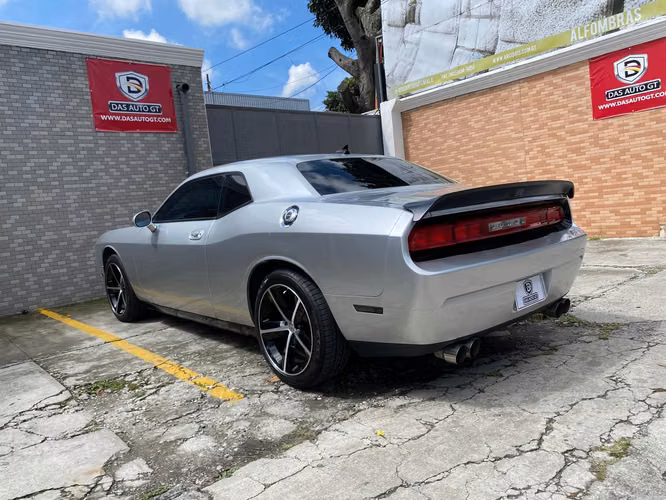 Dodge Challenger R/T Importado Modelo 2009