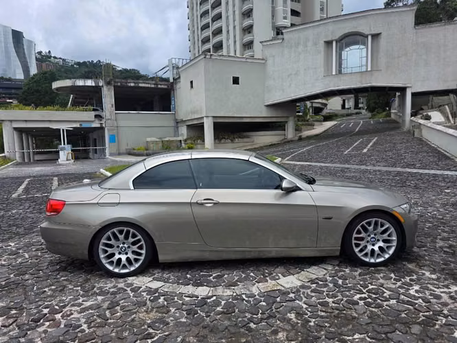 Bmw 328i convertible - Imagen 4