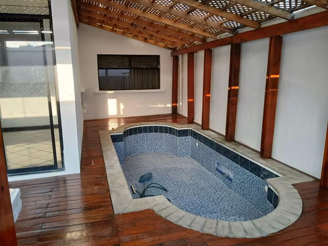 LINDA CASA EN RENTA EN MANANTIALES CARRETERA A SAN JOSE PINULA - Imagen 14
