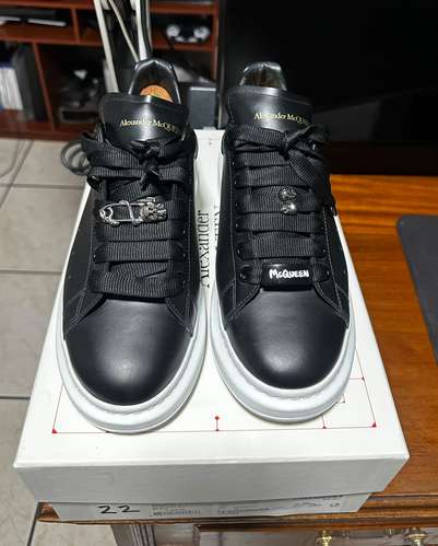 Alexander McQueen Oversized Sneaker – Originales y Nuevos - Talla: 41.5 (Leer Descripción) - Imagen 2