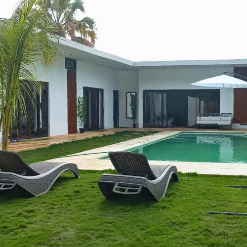 Monterrico | Casa de Playa NUEVA, con linda Piscina, Amueblada, en Venta!