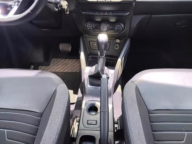 Renault Duster Modelo 2024 de agencia
