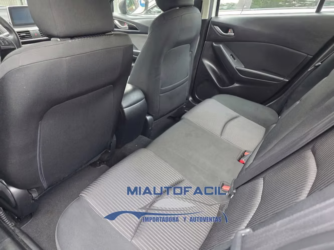 Mazda 3I Touring M. 2015 Financiamiento privado disponible - Imagen 4