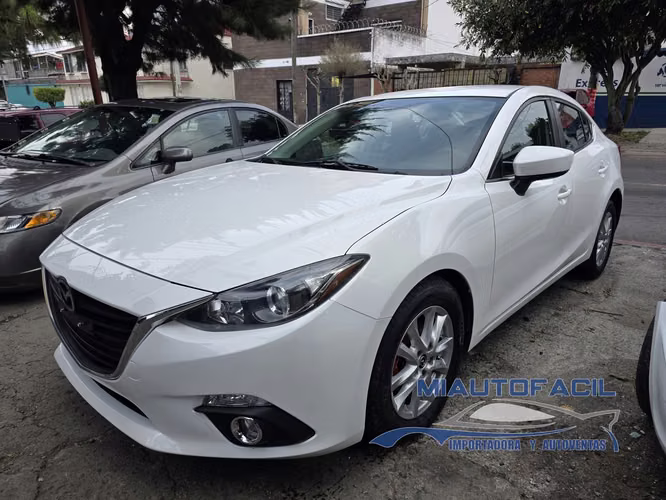 Mazda 3I Touring M. 2015 Financiamiento privado disponible