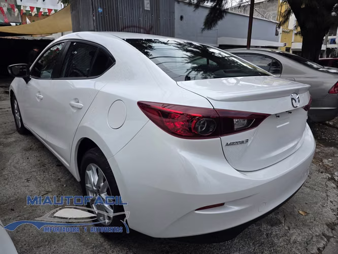 Mazda 3I Touring M. 2015 Financiamiento privado disponible - Imagen 3