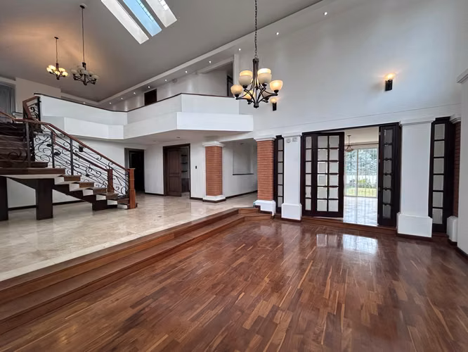 ALQUILO ESPECTACULAR CASA EN Z.16, AMPLIOS JARDINES