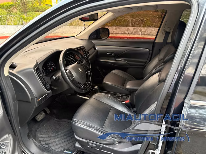 Mitsubishi Outlander SE M. 2019 - Imagen 9