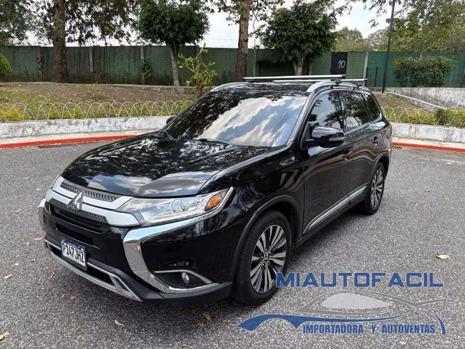 Mitsubishi Outlander SE M. 2019
