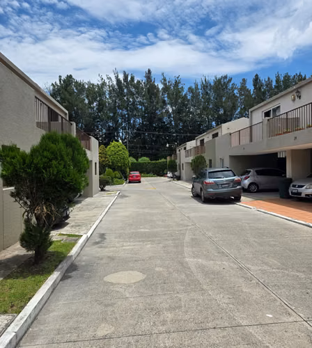 Vendo linda casa Residenciales Los Pinabetes Q1, 250,000 Caes San José Pinula - Imagen 7
