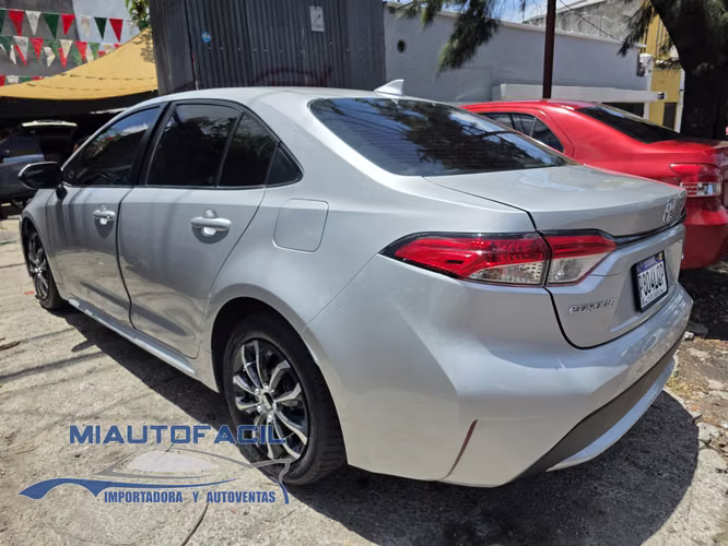 Toyota Corolla LE M. 2022 - Imagen 4