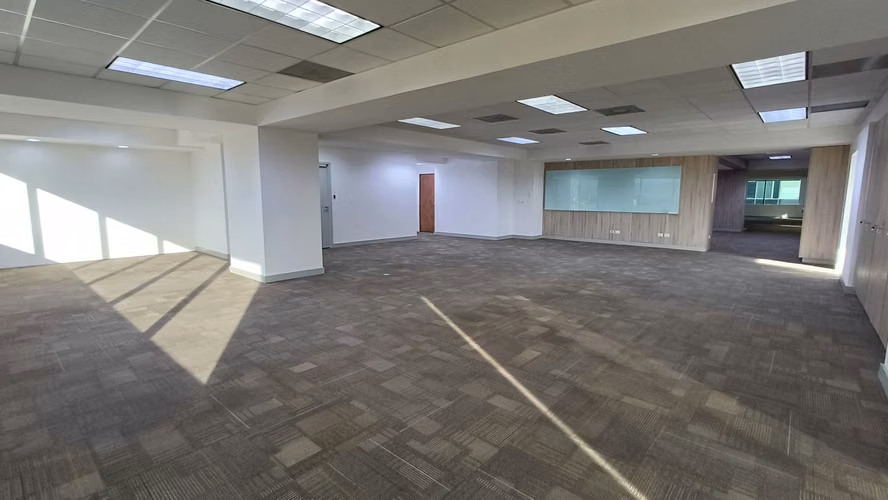 Rental office in Europlaza z14 750 m2