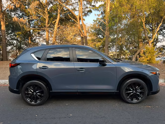 MAZDA CX-5 2023 Carbon Edition - Todas sus bolsas de aire, recién ingresada, listo para traspaso. - Imagen 7