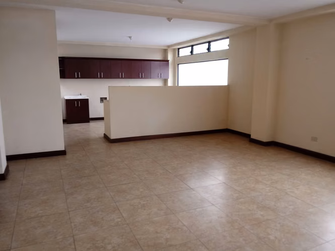 Apartamento en Renta en zona 10 muy cerca de centro medico