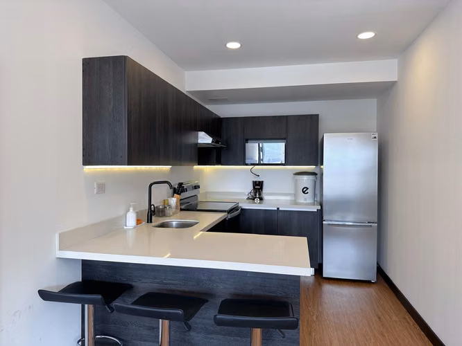 Lindo Apartamento Amueblado tipo eficiente en Renta en Zona 10 - Imagen 4