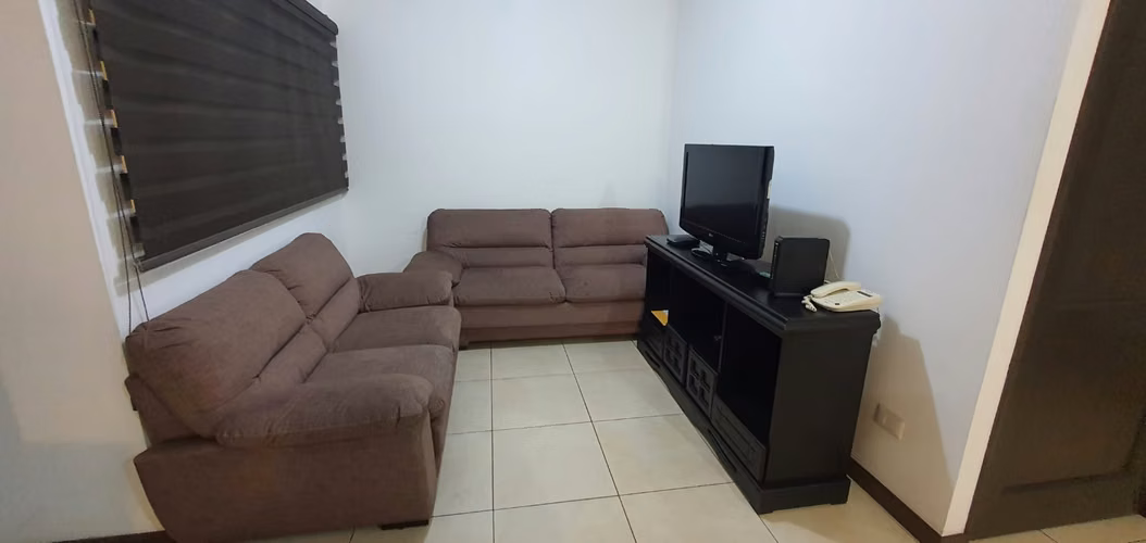 Apartamento amueblado en Zona 11 - Imagen 2