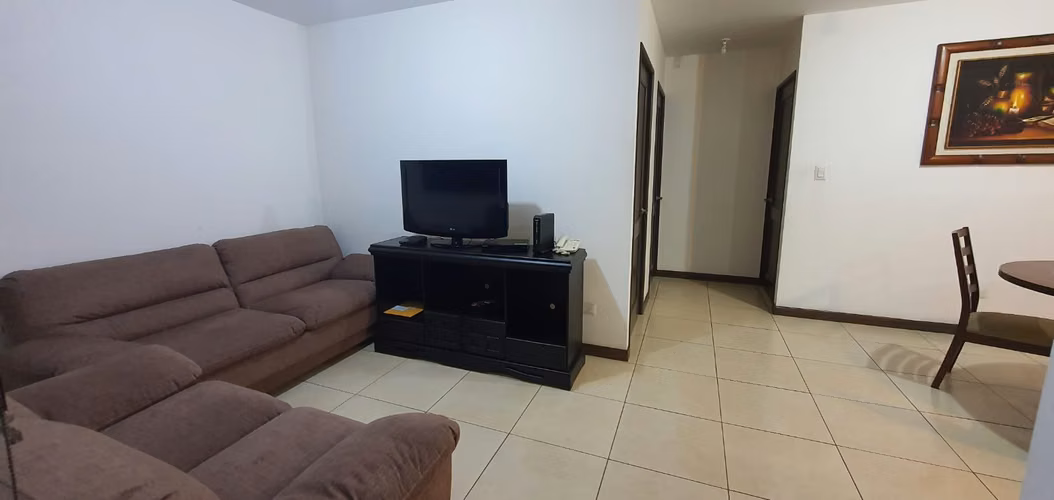 Apartamento amueblado en Zona 11 - Imagen 3