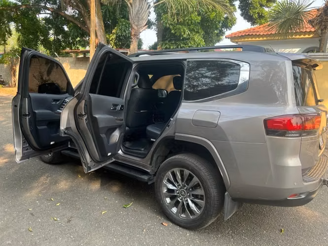 Camioneta Land Cruiser