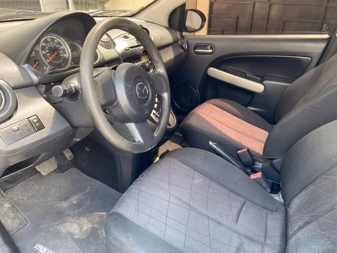 MAZDA 2 MODELO 2013 - Imagen 4