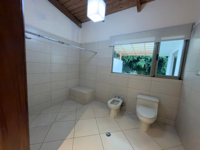 ALQUILO CASA Z.15 VH 1, AMPLIOS JARDINES, ELEVADOR - Imagen 19