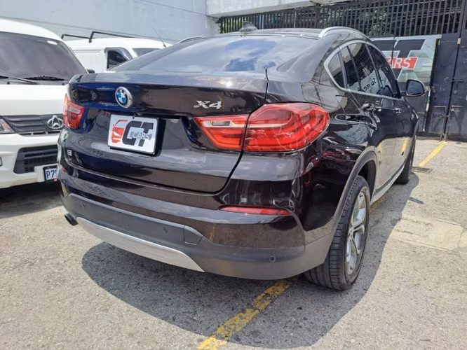 Bmw X4 2015 de Agencia Turbo Diesel Automática y Tiptronic de Agencia - Imagen 2