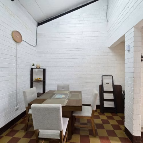 Apartamento con Local en Venta Zona 21 Col Justo Rufino