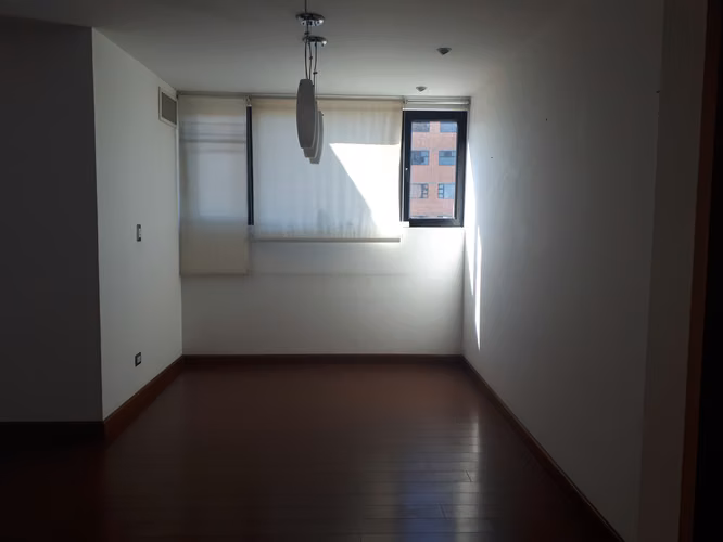 APARTAMENTO EN RENTA EN ZONA 14 TORRE CONDESA CON AC - Imagen 3