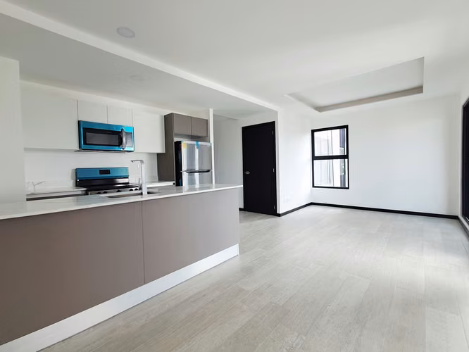 APARTAMENTO CON LÍNEA BLANCA PARA ESTRENAR EDIFICIO VERDÚ 140.67 MTS2, 3 DORMITORIOS, ZONA 13