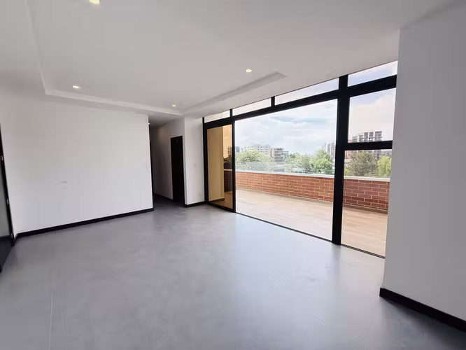 APARTAMENTO C/ JARDÍN PARA ESTRENAR  3 HABS. EDIF. Arles ZONA 15 - Imagen 3