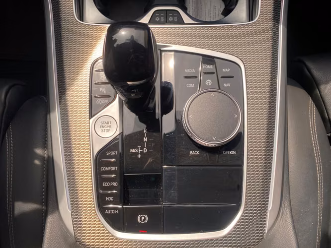 BMW X5 xDrive 40i Kit M de Agencia Modelo 2023 - Imagen 17