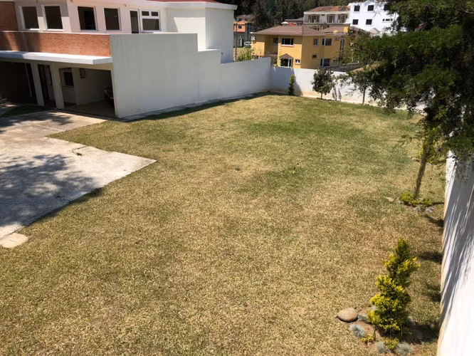 CASA EN RENTA EN CARRETERA A FRAIJANES DENTRO DE GARITA