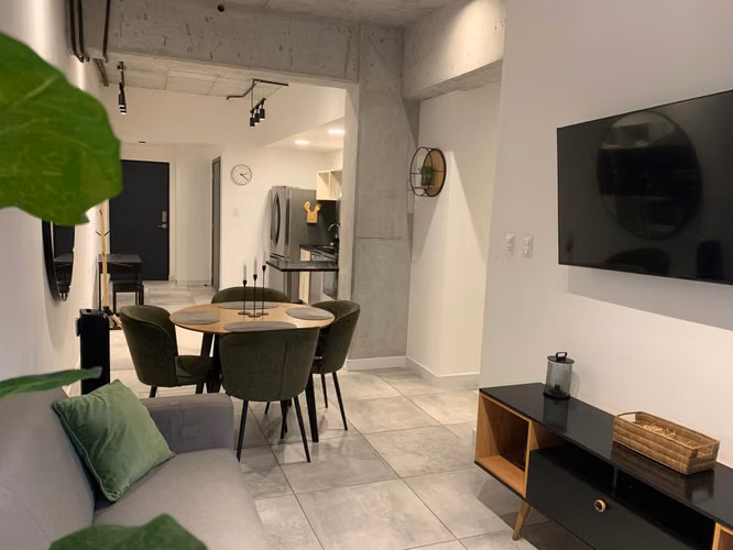 ALQUILO APTO AMUEBLADO DE 2 DORM EDIF SILK, Z 4