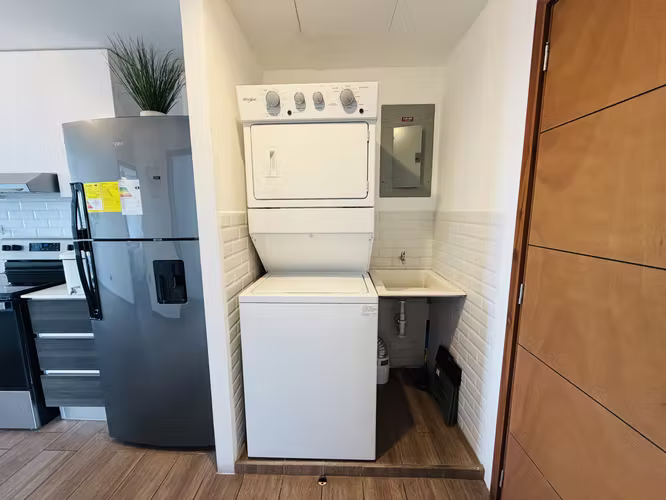 APARTAMENTO EN RENTA, EDIFICIO CONDADO 14 56 MTS2, 2 DORMITORIOS, ZONA 14