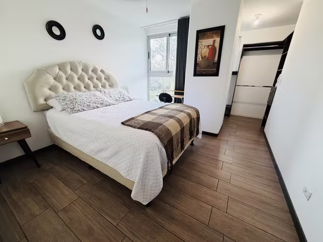 APARTAMENTO EN RENTA, EDIFICIO CONDADO 14 56 MTS2, 2 DORMITORIOS, ZONA 14