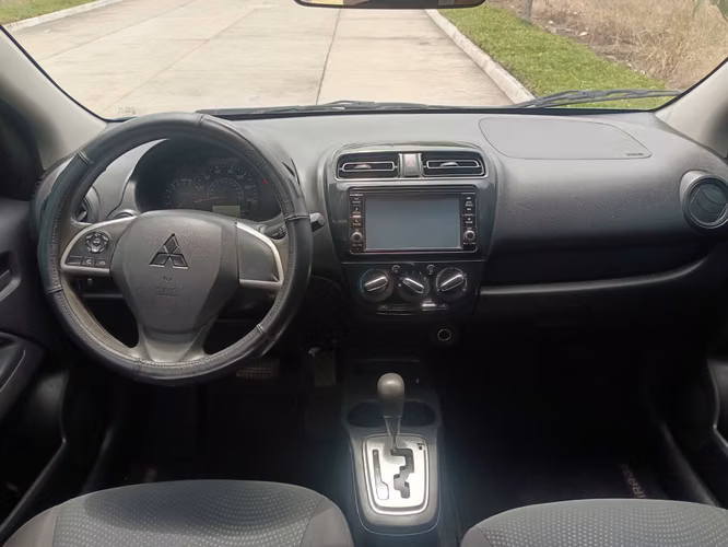 MITSUBISHI MIRAGE G4 2018 - Imagen 7