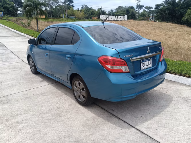 MITSUBISHI MIRAGE G4 2018 - Imagen 4