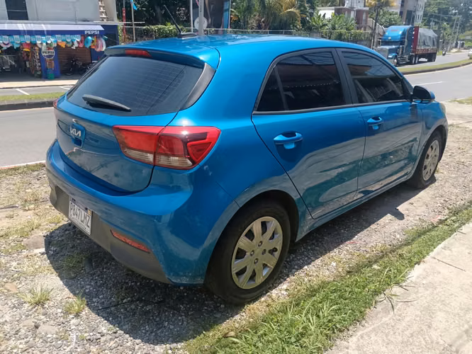 KIA RIO 2022