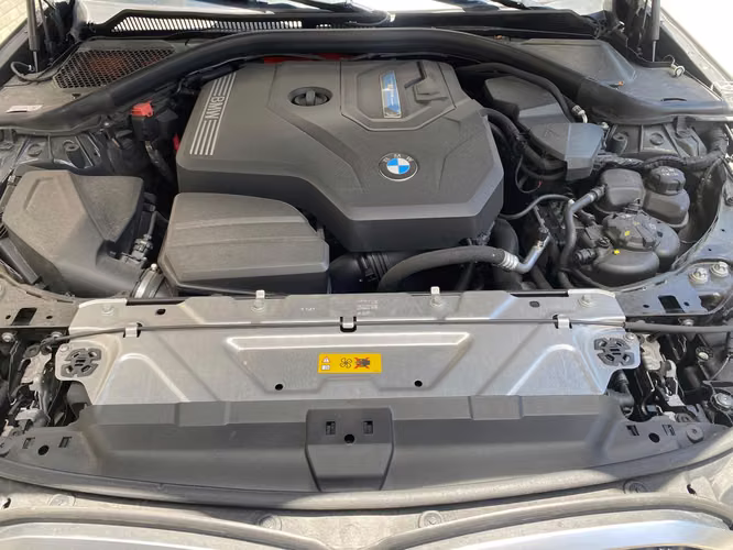 BMW 330e Hybrid de Agencia Modelo 2023