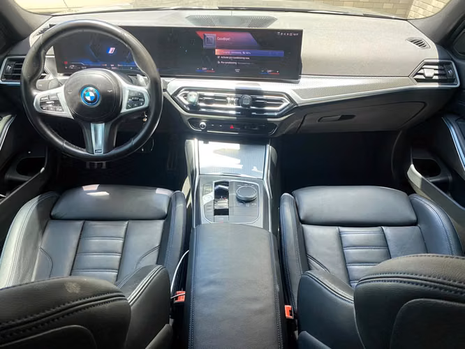BMW 330e Hybrid de Agencia Modelo 2023