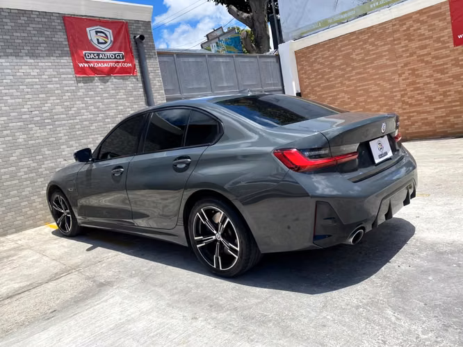 BMW 330e Hybrid de Agencia Modelo 2023