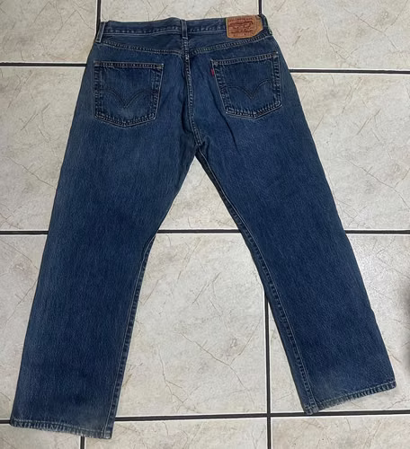 Pantalón Levi's Strauss Original – Talla 36x30 - Color Azul - Imagen 2