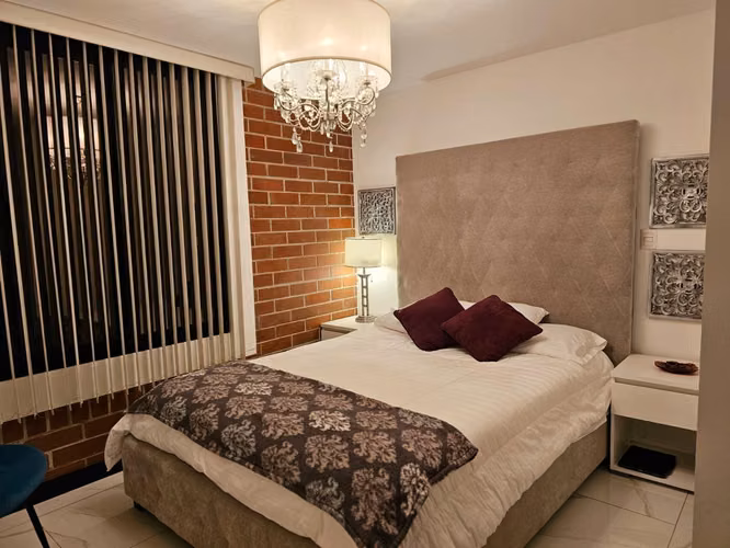 Excelente apartamento en venta en Edificio Fontainebleau | Zona 15 VH1 de 2 habitaciones