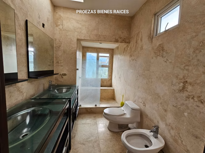 Km 10.5, Carretera a El Salvador, Vistalvalle, casa en venta.