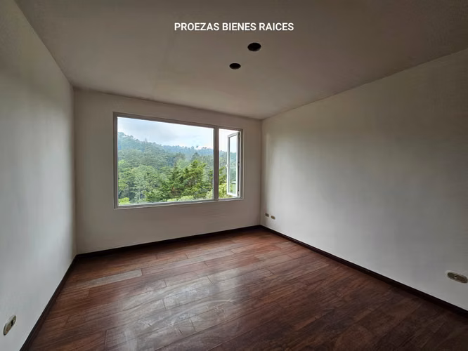 Km 10.5, Carretera a El Salvador, Vistalvalle, casa en venta.