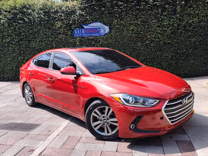 Hyundai Elantra Sel Modelo 2018