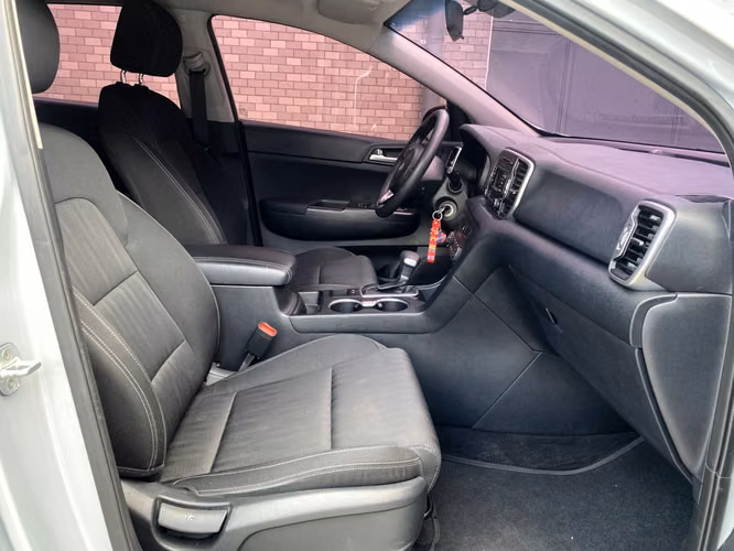 Kia Sportage LX de Agencia Modelo 2019
