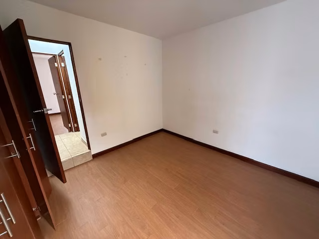 Vendo casa en Carretera a El Salvador Km. 16.5 ARRAZOLA REMATE BANCARIO!! - Imagen 17
