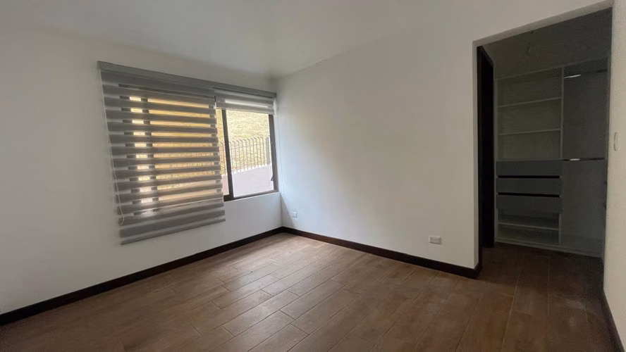 Casa en Alquiler en Condomninio Lomas de San Isidro zona 16 - Imagen 2