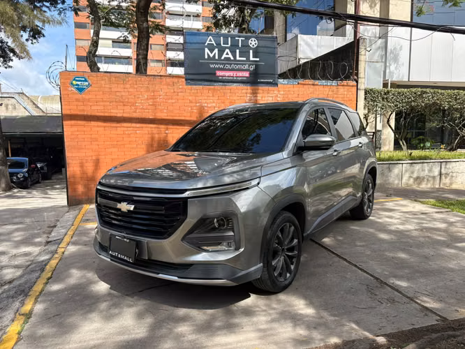 Chevrolet Captiva LT año 2023 de agencia