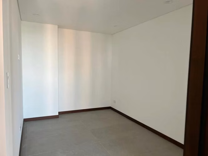 Elegante apartamento en renta en el mejor sector de zona 14! - Imagen 4